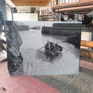 Nis Aosmhor print: Knockaird boat image